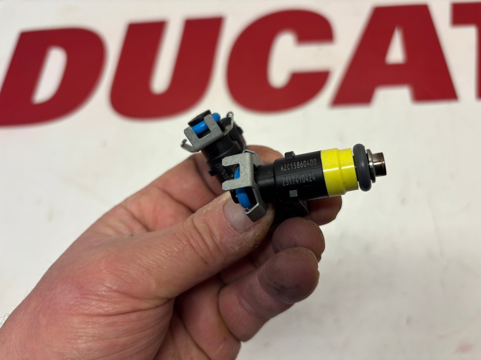 Ducati Fuel injectors Streetfighter Panigale V2 28040491A