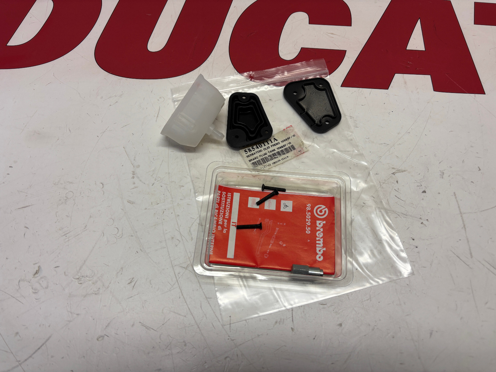 Ducati Brembo brake fluid reservoir Streetfighter 848 1100 58540111A