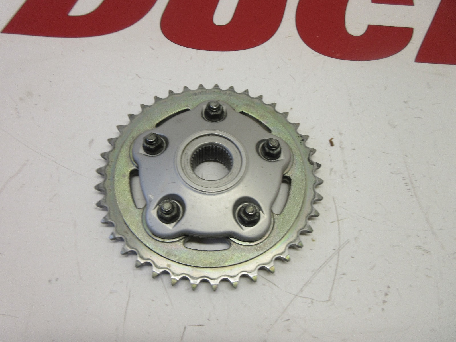 Ducati rear sprocket carrier 39 tooth Hypermotard 821 939 1100 Monster 1100 796