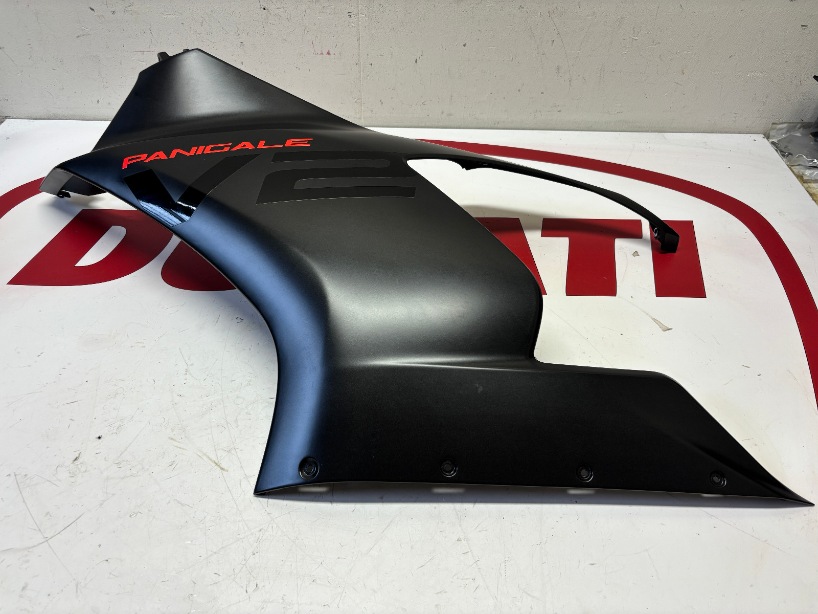 Ducati black left side fairing Panigale V2 4801A871AS