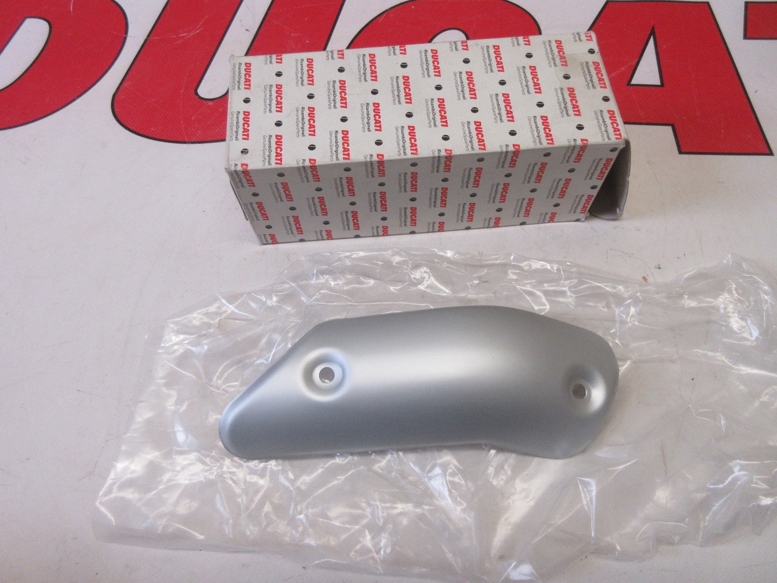 Ducati 749 749S 749R 999 999S 999R exhaust heat shield cover guard 24711881A