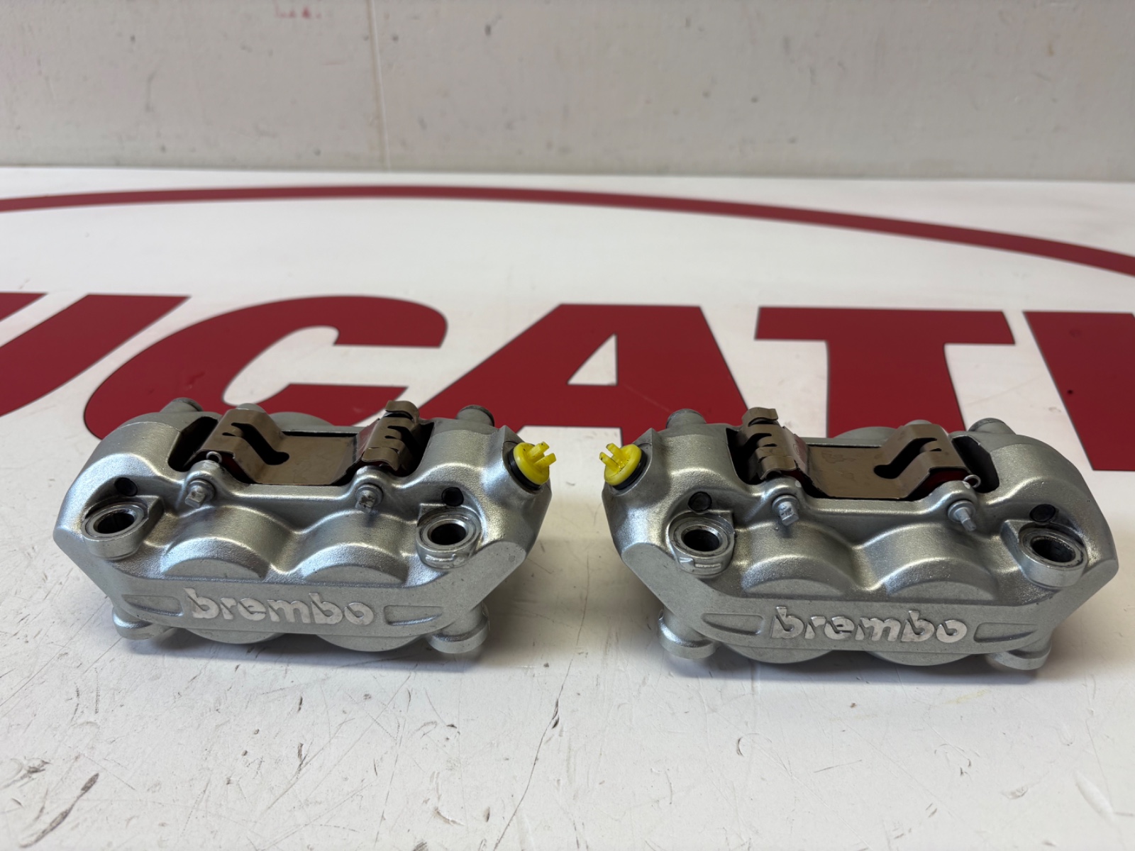 Ducati Brembo front brake calipers & pads 100MM Multistrada 1200 superbike 848