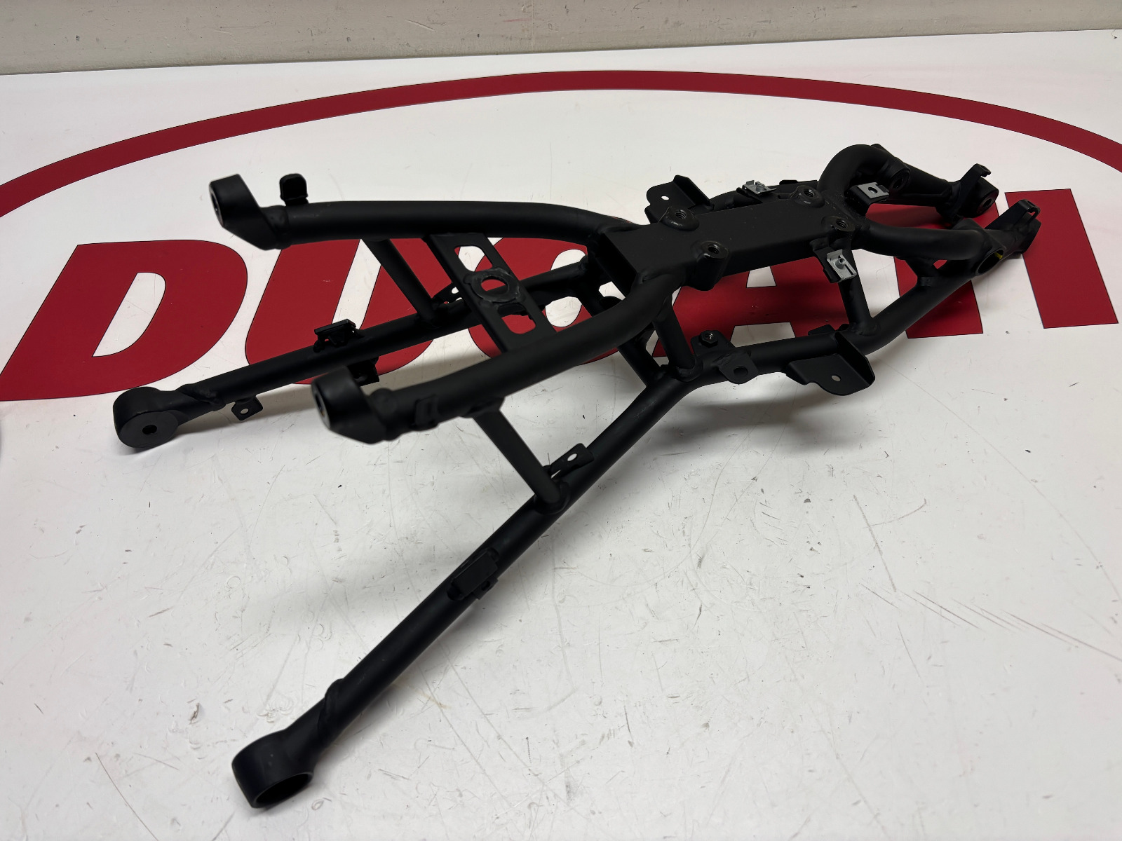 Ducati Panigale V2S Subframe Support Frame 47018321BA