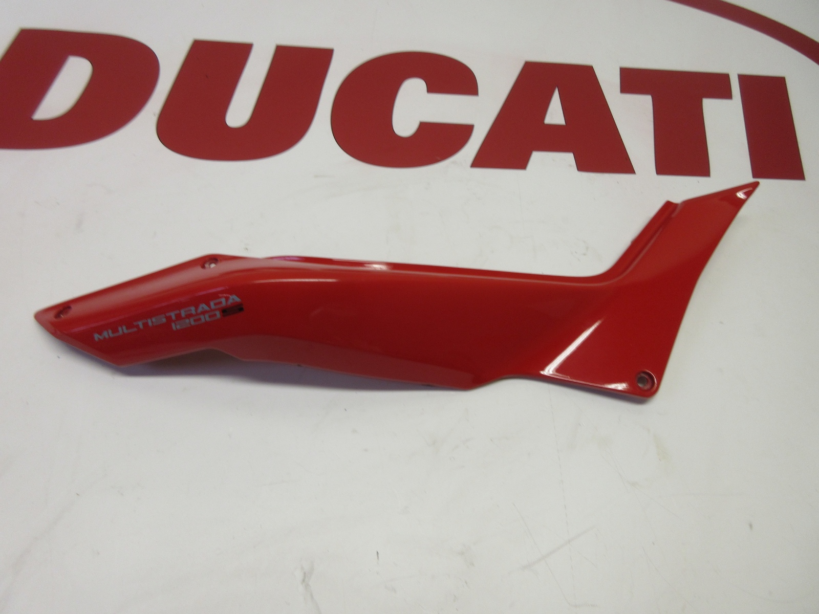 Ducati Right rear frame seat fairing Multistrada 1200 S red 2010 2014 48211621AA