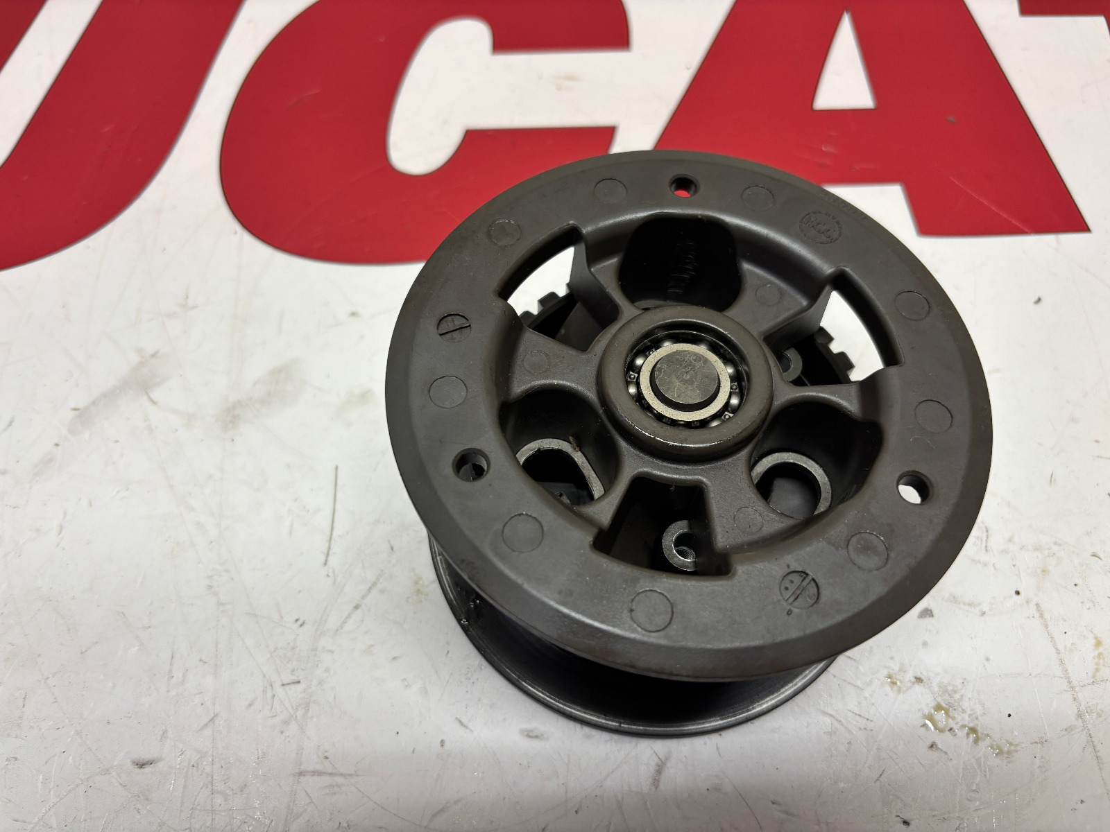 Ducati clutch hub / pressure plate Panigale 19610533A