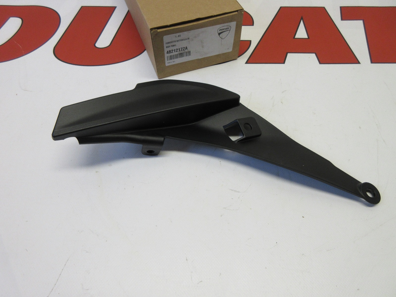 Ducati right hand frame cover Multistrada enduro / 950 48212172A