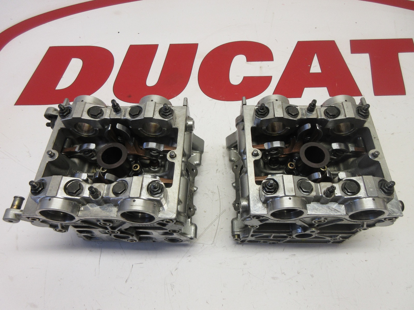 Ducati cylinder cilinder head set horizontal & vertical 998 999 S4R RS 30121093A