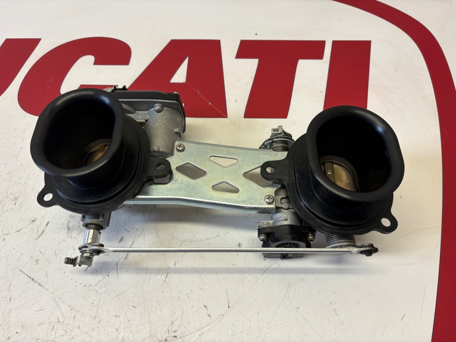 Ducati throttle bodies injection unit 28240871A Diavel & Multistrada 1200