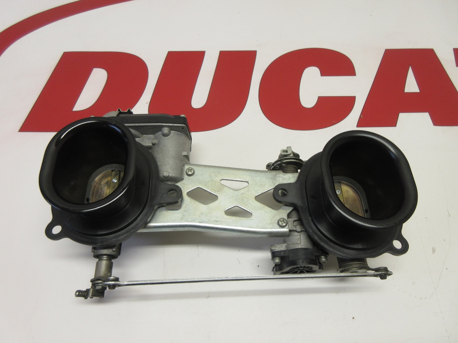 Ducati throttle bodies injection unit Diavel Multistrada 1200 1200S 28240871A