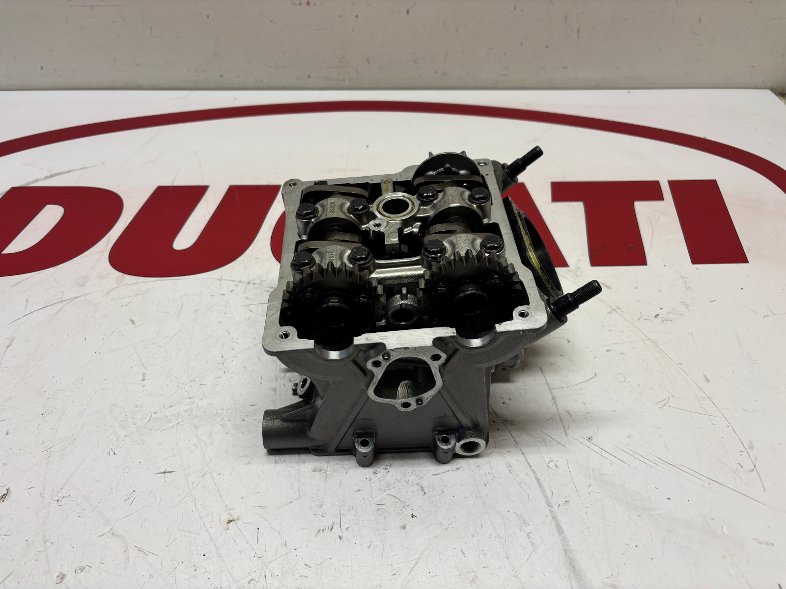 Ducati complete vertical  cylinderhead / cams 1199 PANIGALE R 30123471E