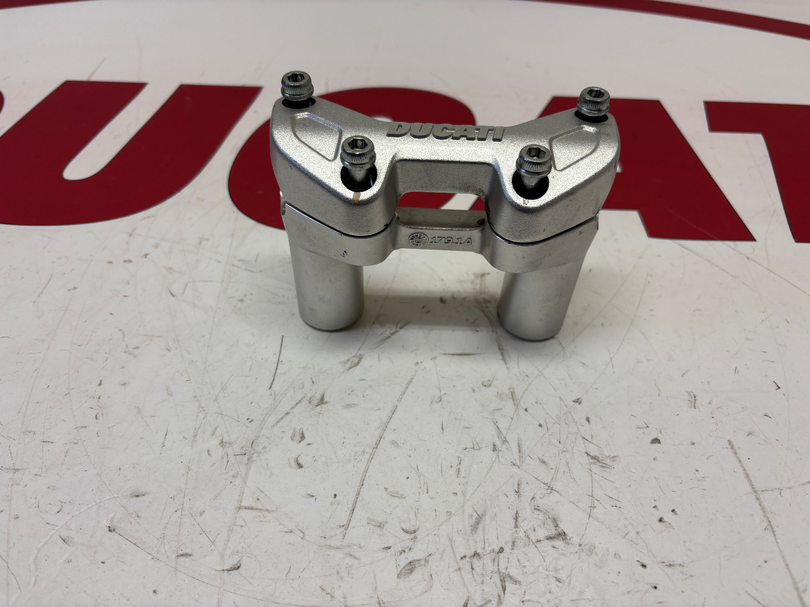 Ducati Handlebar holder clamp Multistrada 950 1200 1260 V2 36011792AA