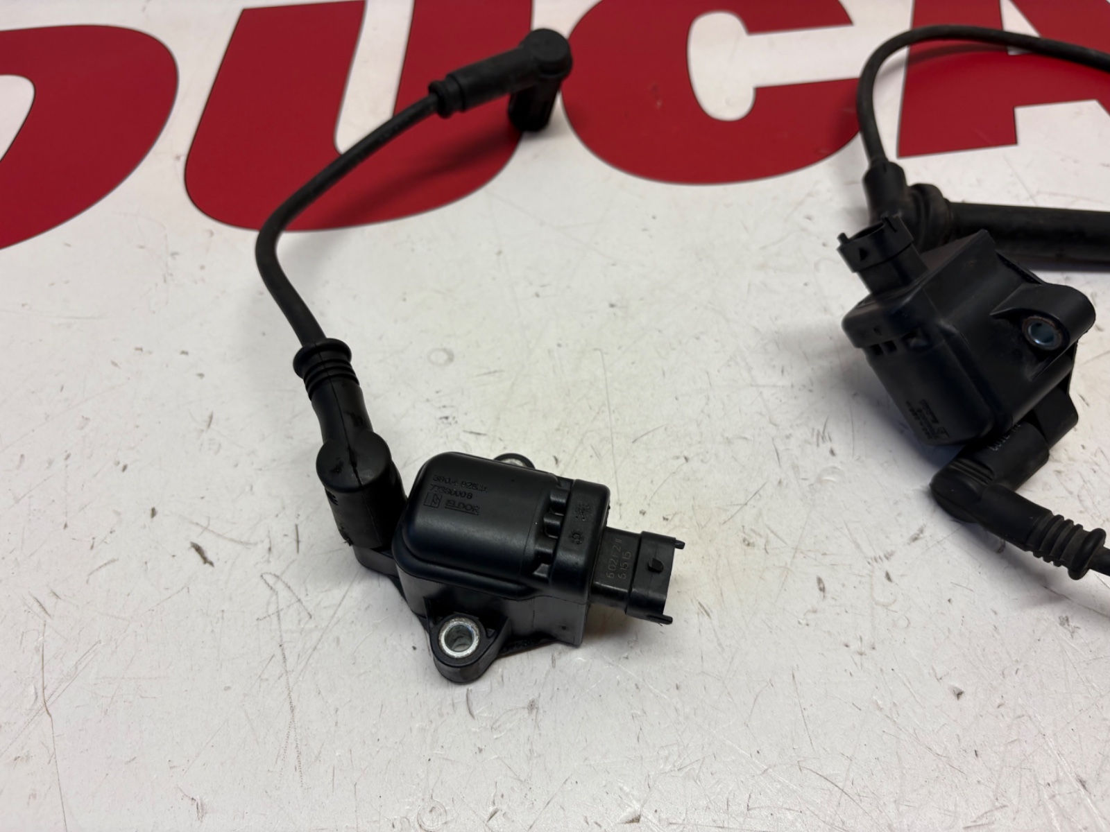 Ducati ignition coil set Multistrada 1200 1260 38040251A horizontal & vertical