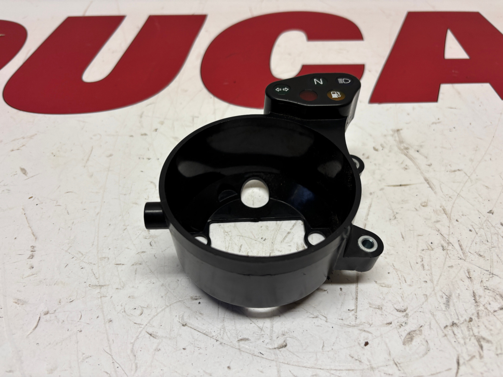 Ducati 748 916 996 998 speedo meter housing 40740011A
