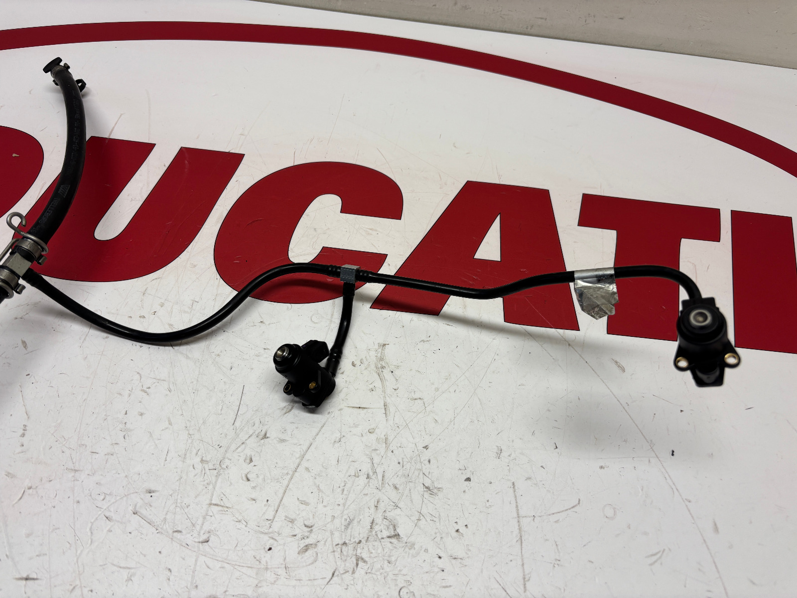 Ducati fuel line injectors pipe set 848 1098 1198 59020254A