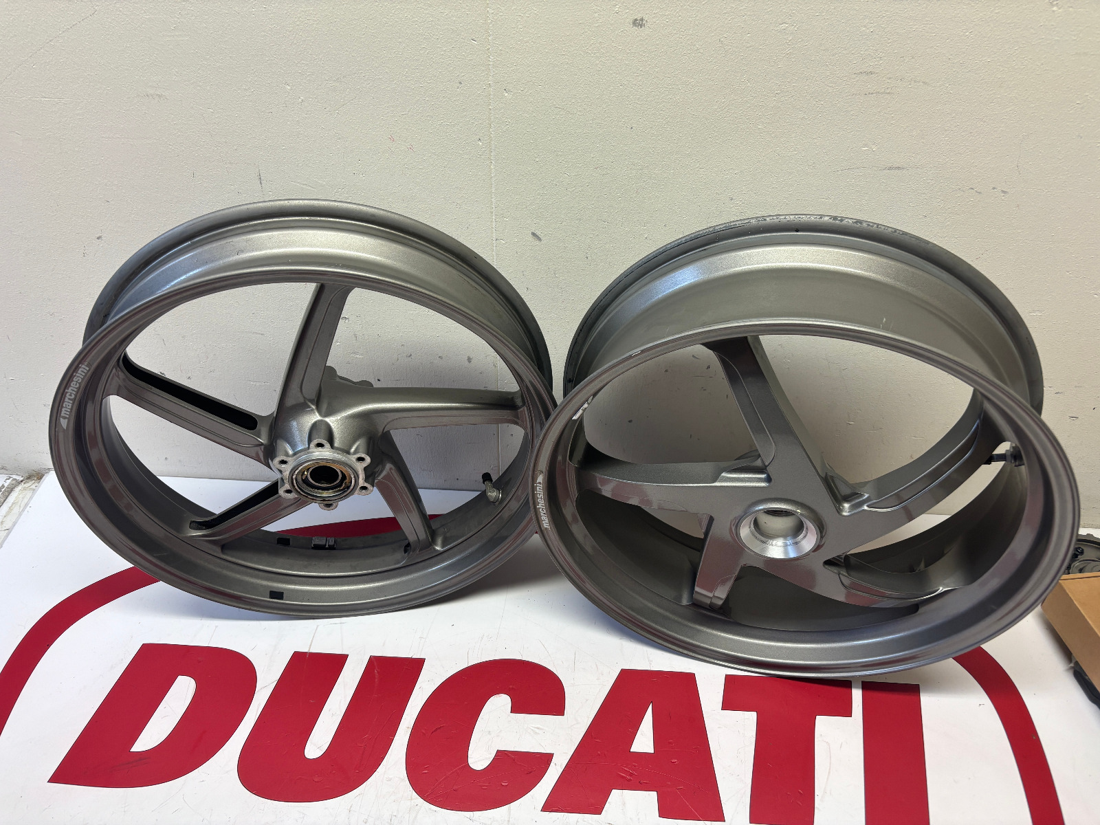 Ducati Marchesini 5 spoke wheel set 748 916 996 998 gun metal gray