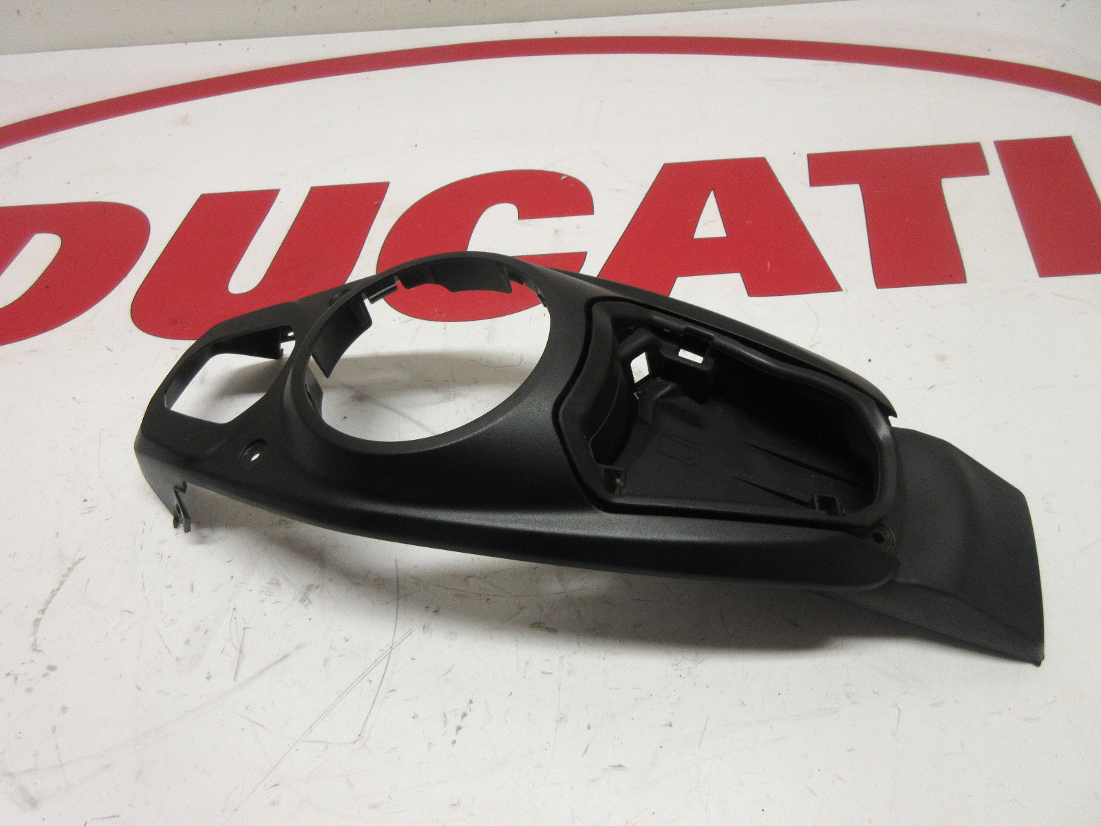 Ducati fuel tank centre cover Multistrada V4 V4S 4801A951A