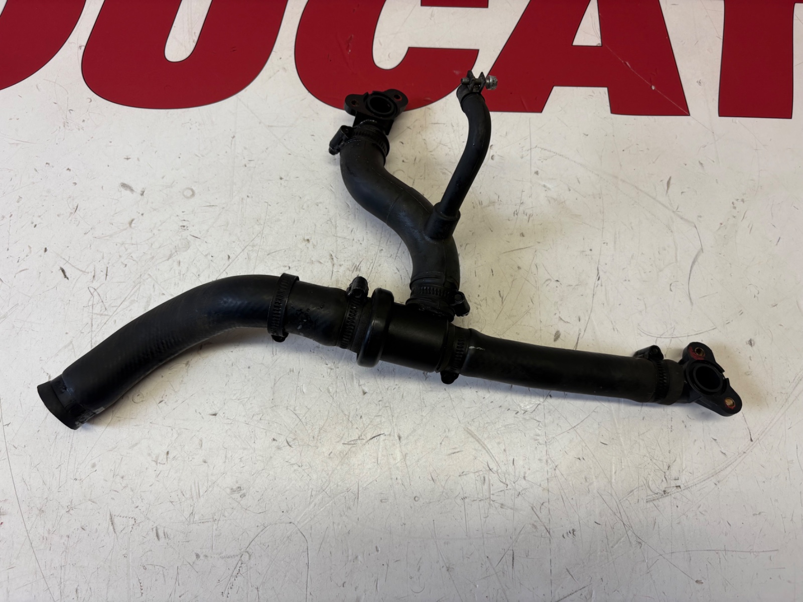 Ducati thermo switch thermostat & hoses Multistrada 1200 S 2010 2014 55340041A