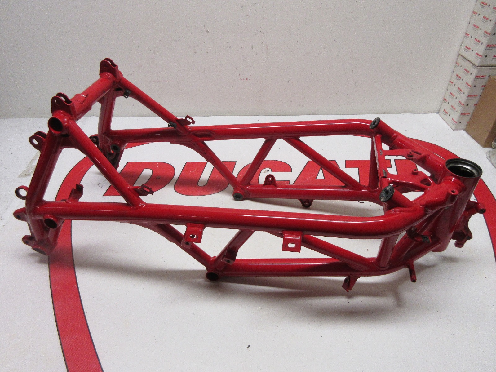 Ducati main frame chassis rahmen 1098 1098S RED 2008