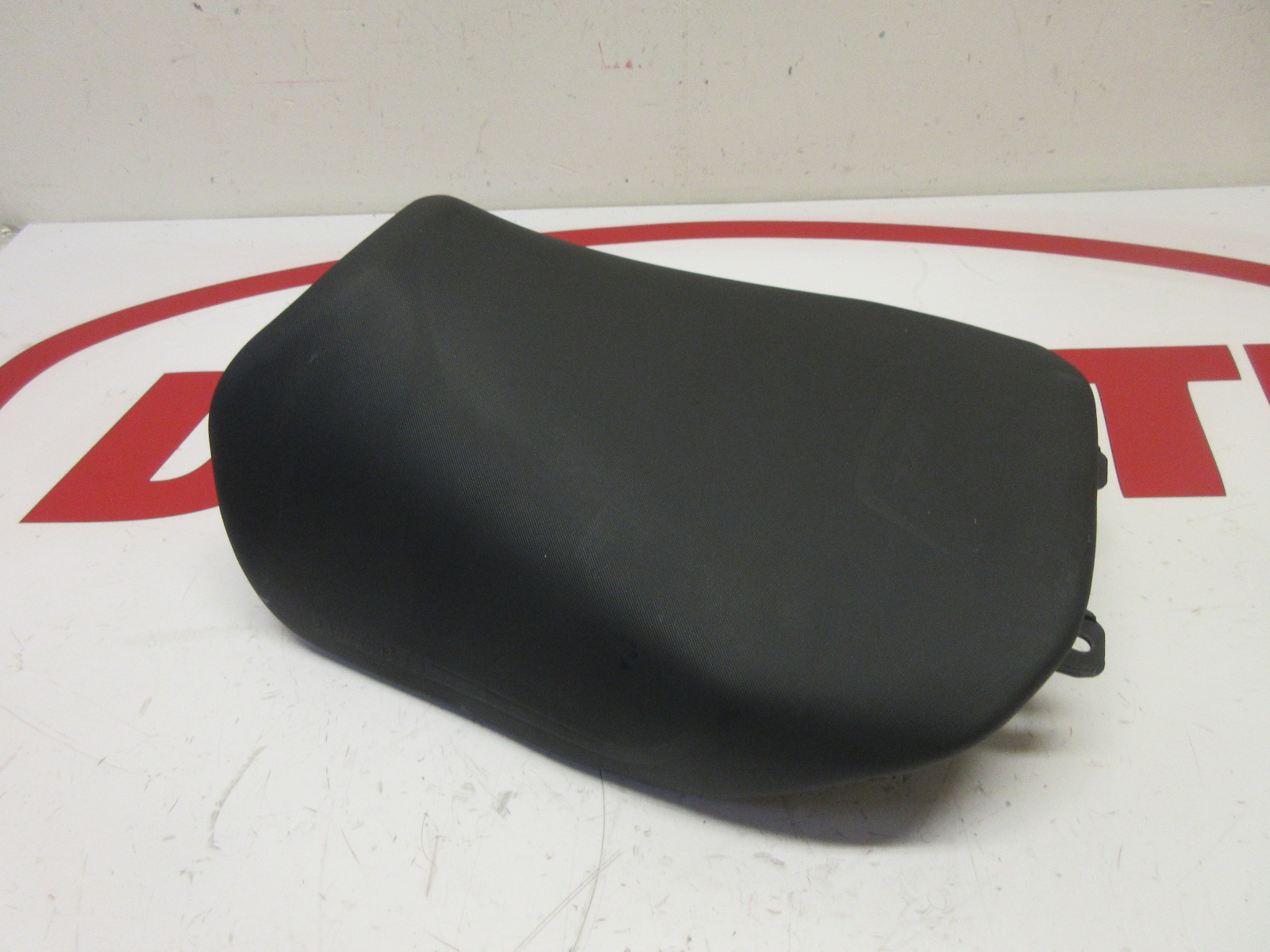 Ducati heated riders seat Multistrada V4 V4S 96880941AA damaged