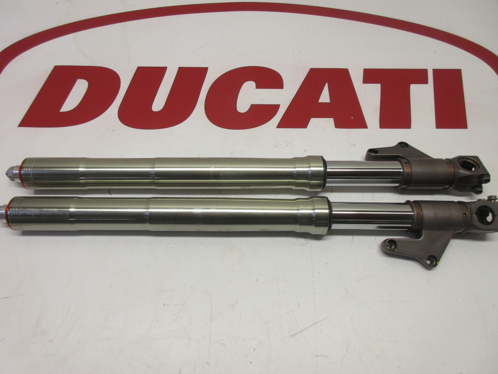 Ducati front fork legs Showa 748 996 998 65mm Mounting 34020421B 34020431B
