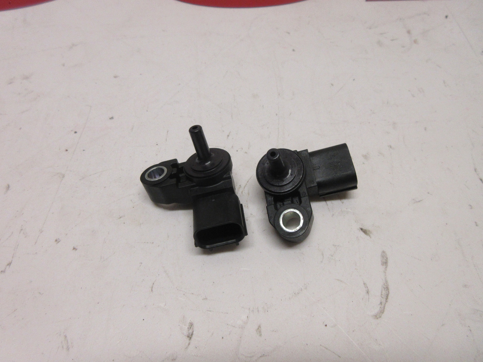 Ducati 2x Map pressure sensor Panigale 899 959 1199 1299 Multistrada 55241571A