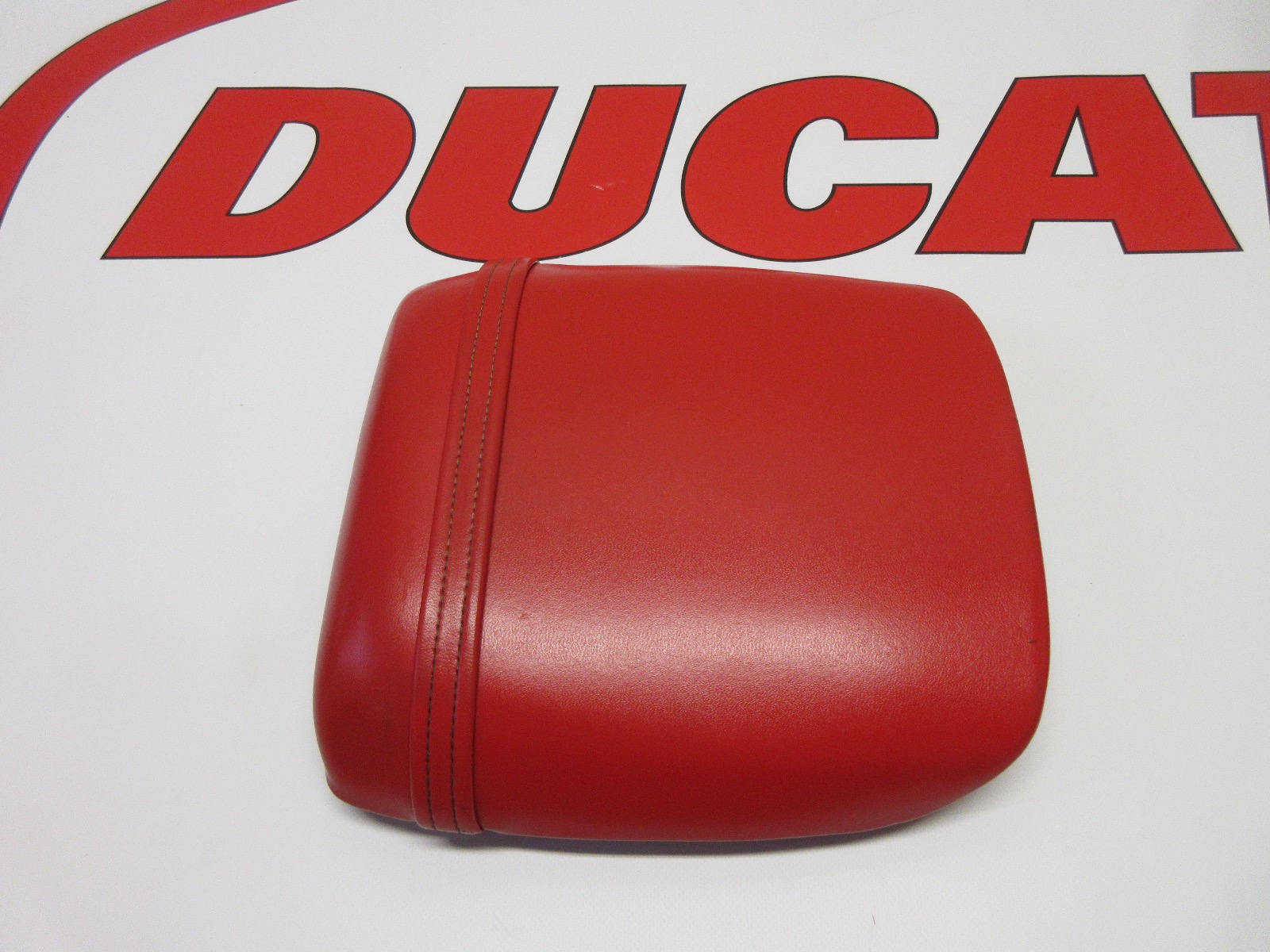 Ducati rear passenger pillion seat red 59510302B 748 916 996 998