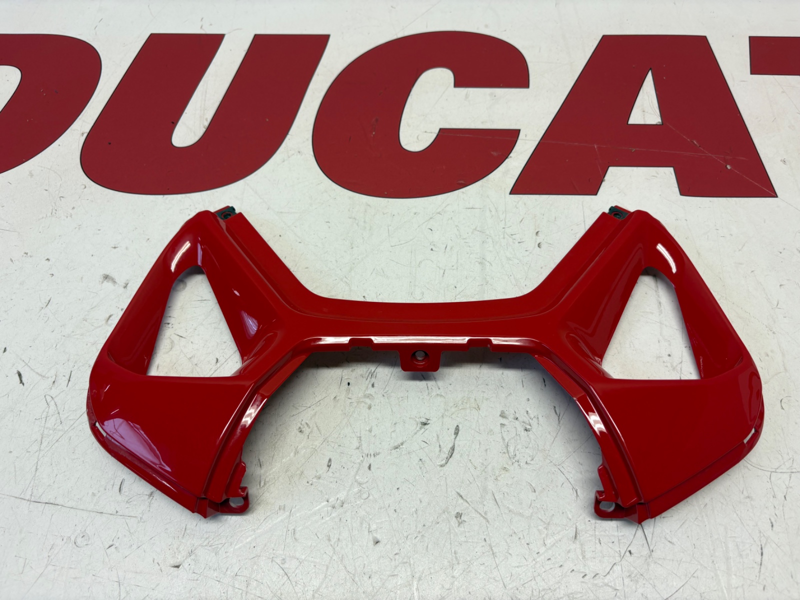 Ducati Tail guard centre rear seat fairing panel cover 48311722AA red 899 1199 S