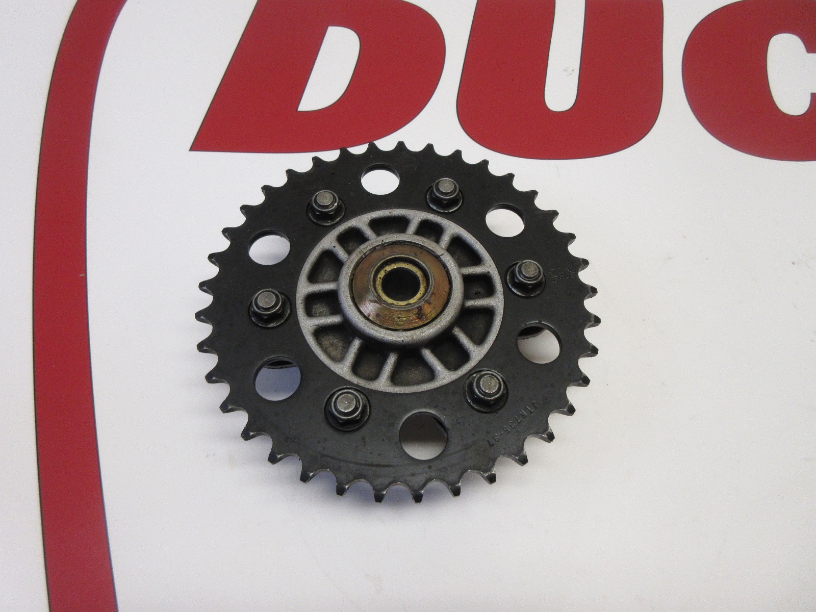 Ducati Sprocket & carrier 37 tooth 888 851 Supersport 900 1991 2002 16010041B