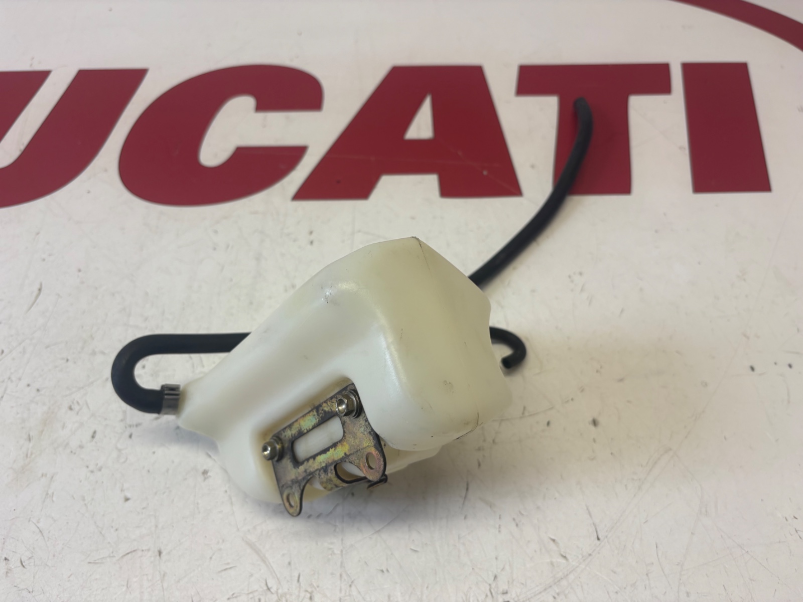 Ducati lower coolant water tank reservoir 748 916 996 58510122A