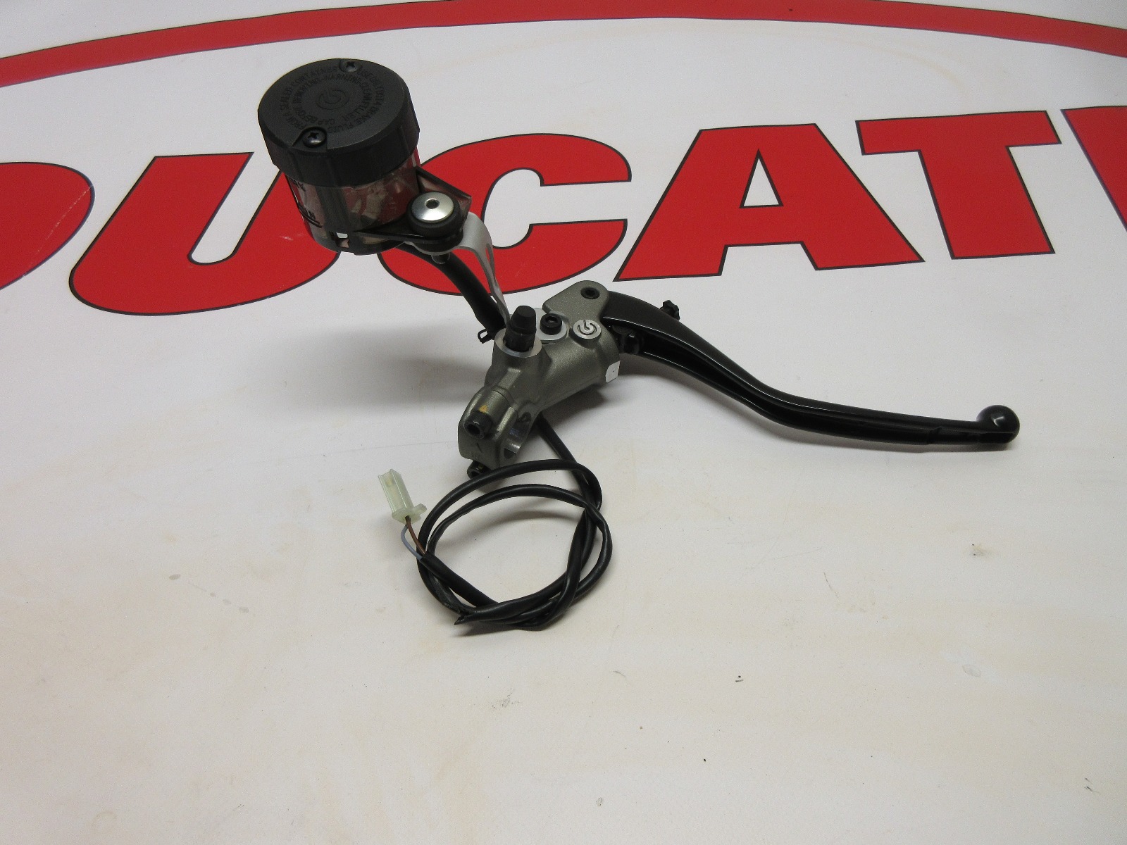 Ducati Brembo front brake master cylinder pump Supersport 939 62441103A