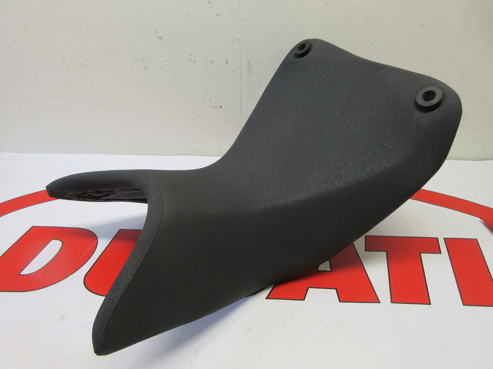 Ducati rider seat saddle Multistrada 1200 1200S 59511052C 2010-2011