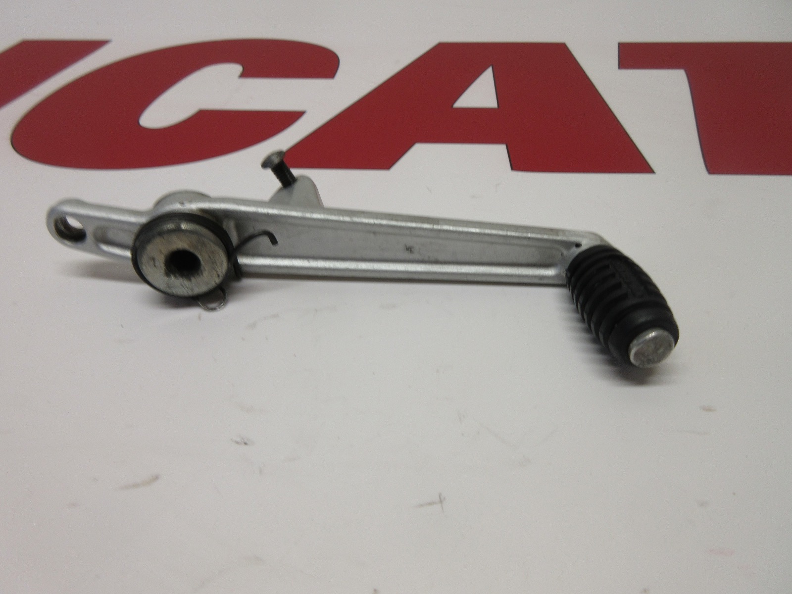 Ducati rear brake pedal & rubber Supersport 600 750 900 & 851 907ie 037069555