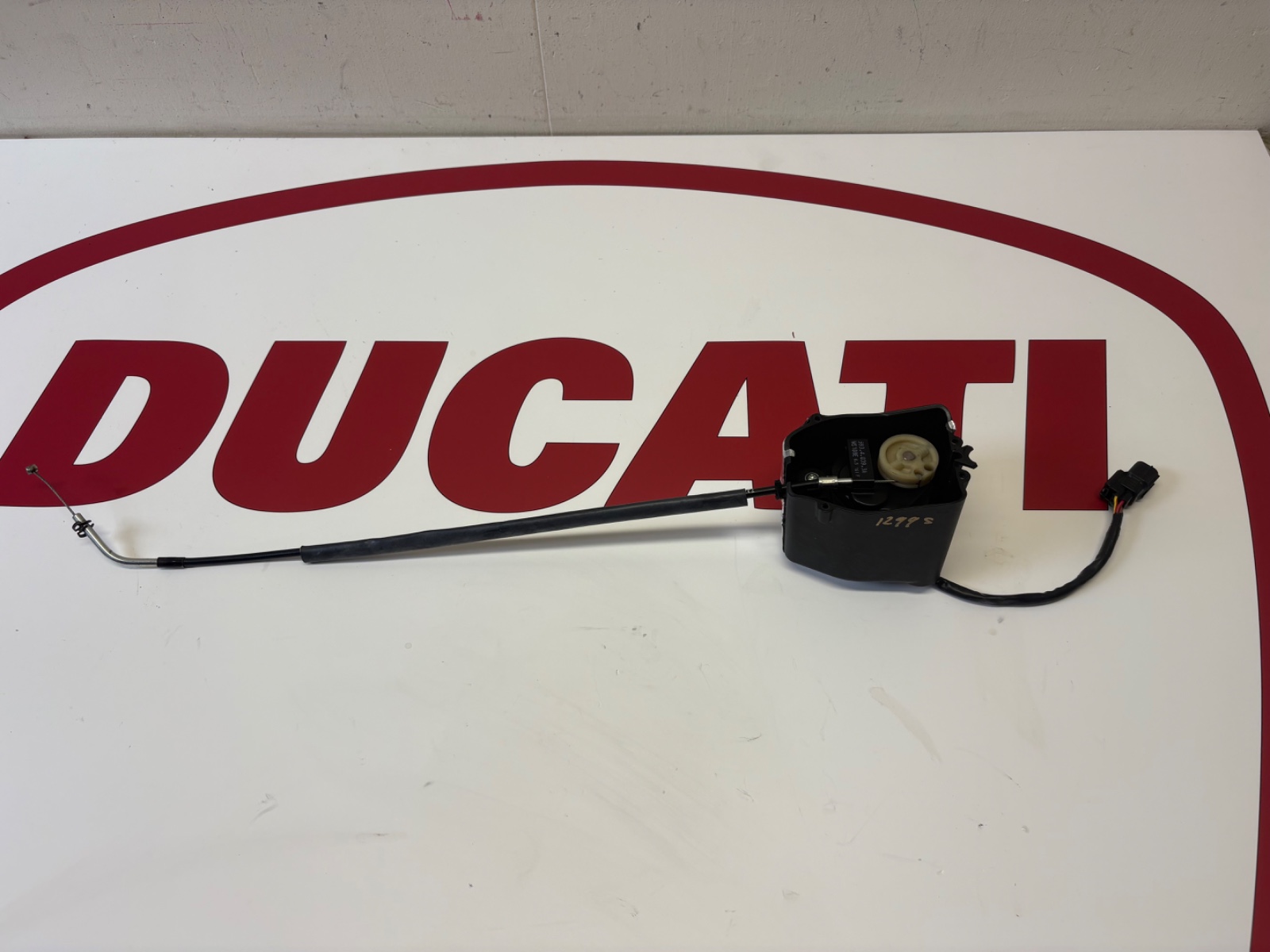 Ducati Panigale 899 1199 959 1299 exhaust valve servo motor & cable 59340393A