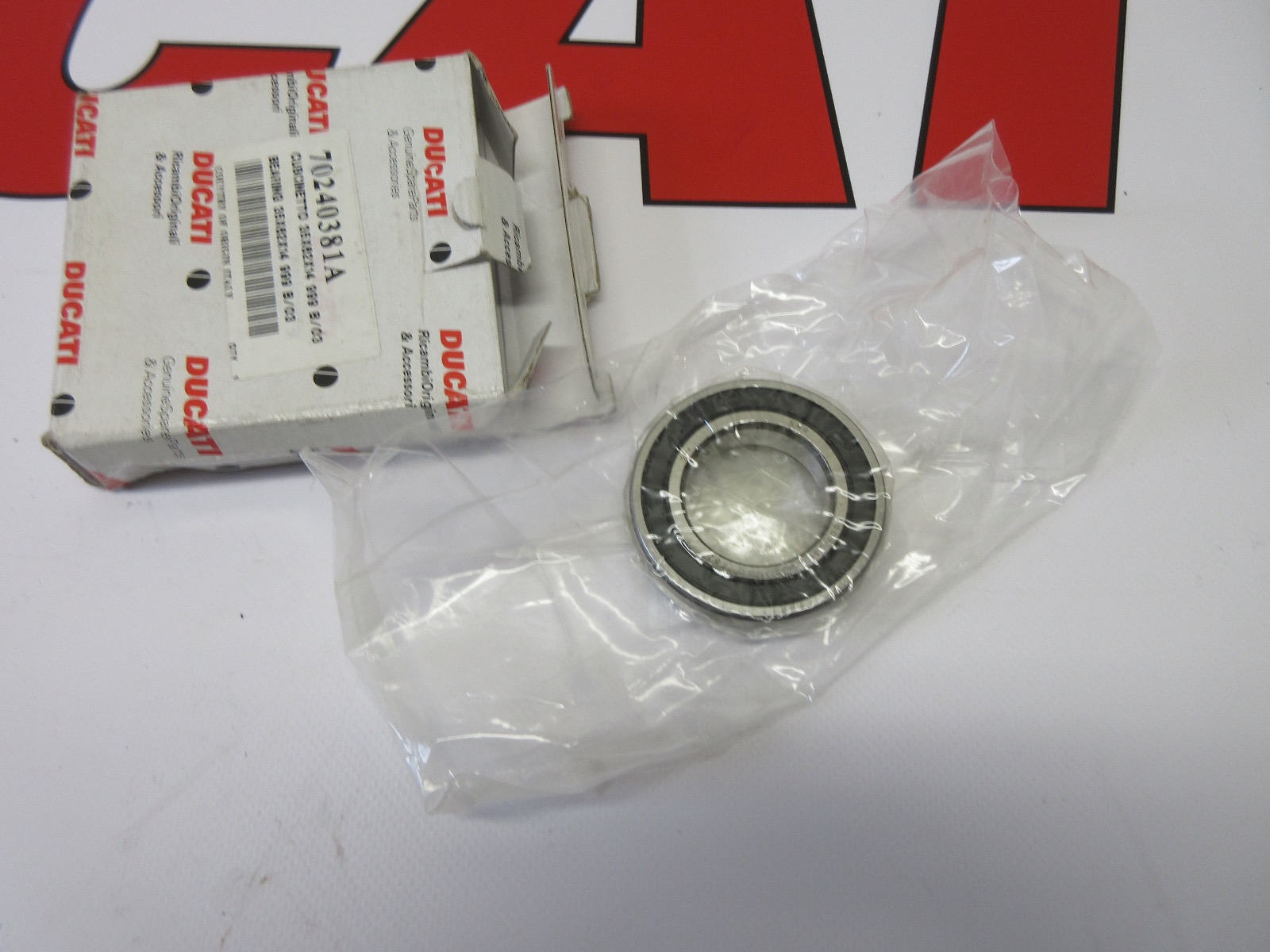 Ducati sprocket flange bearing 749 999 899 959 scrambler MTS monster 70240381A