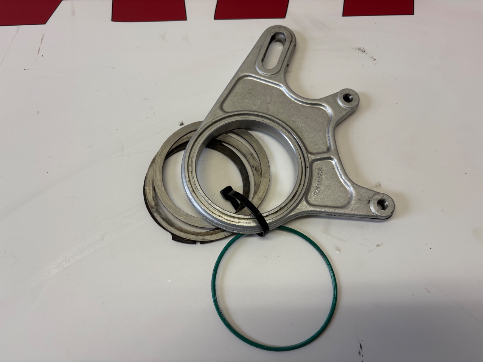 Ducati rear brake holder caliper bracket complete 998 748 916 996 82510091A