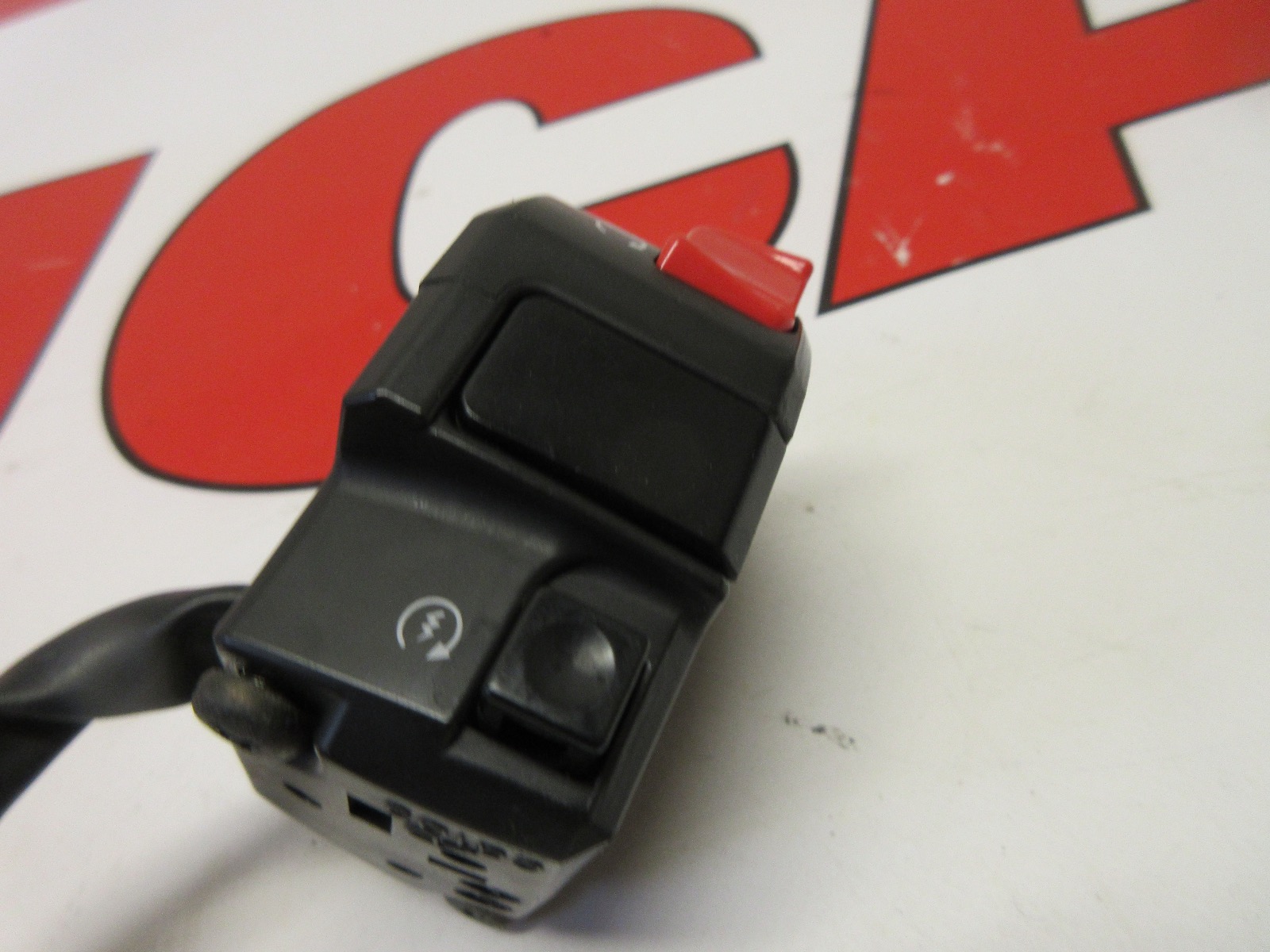 Ducati left hand handlebar switch 749 749S 749R 999 999S 999R 65140131A