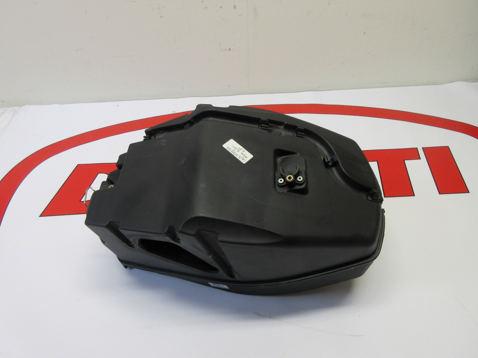 Ducati air box airbox intake 848 1098 1198 Streetfighter 44211393B