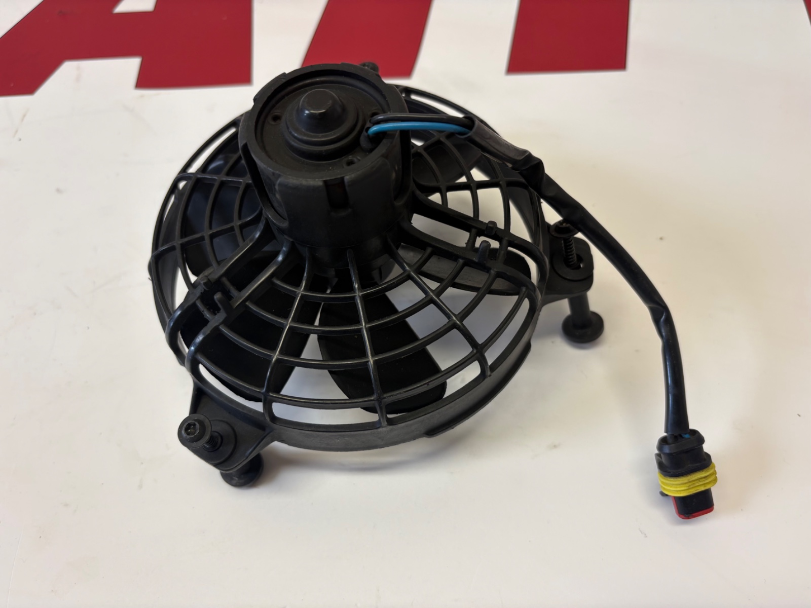 Ducati Left Electric Radiator Fan Monster & Mounting S4 S4R 2001 2006 55040101A