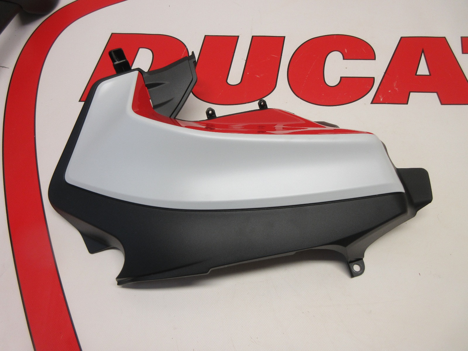 Ducati Panigale V2 Left fuel tank fairing cowl extractor white red 4801B041AC