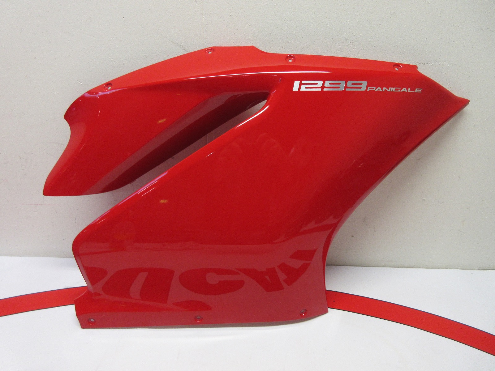 Ducati Right rh upper fairing panel red Panigale 1299 48017142AA very good
