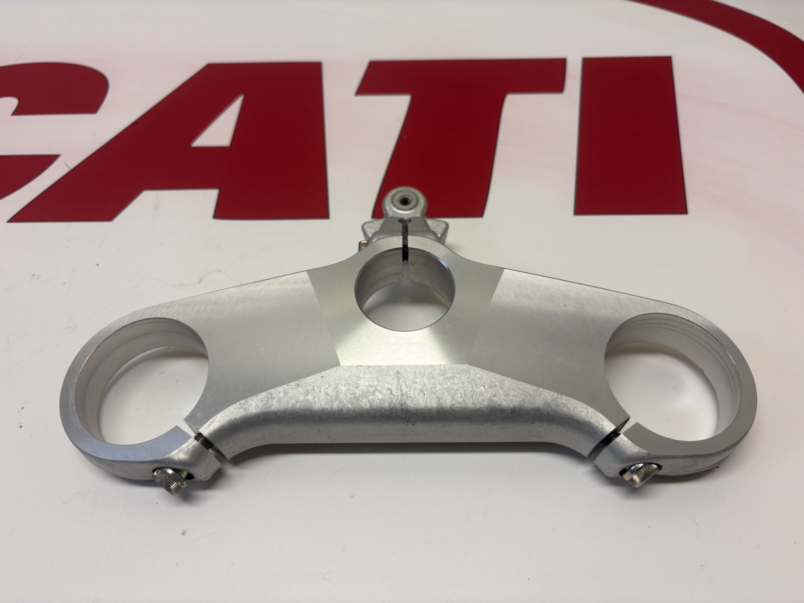 Ducati steering head top yoke triple clamp 998 996 916 748 models 34110111A