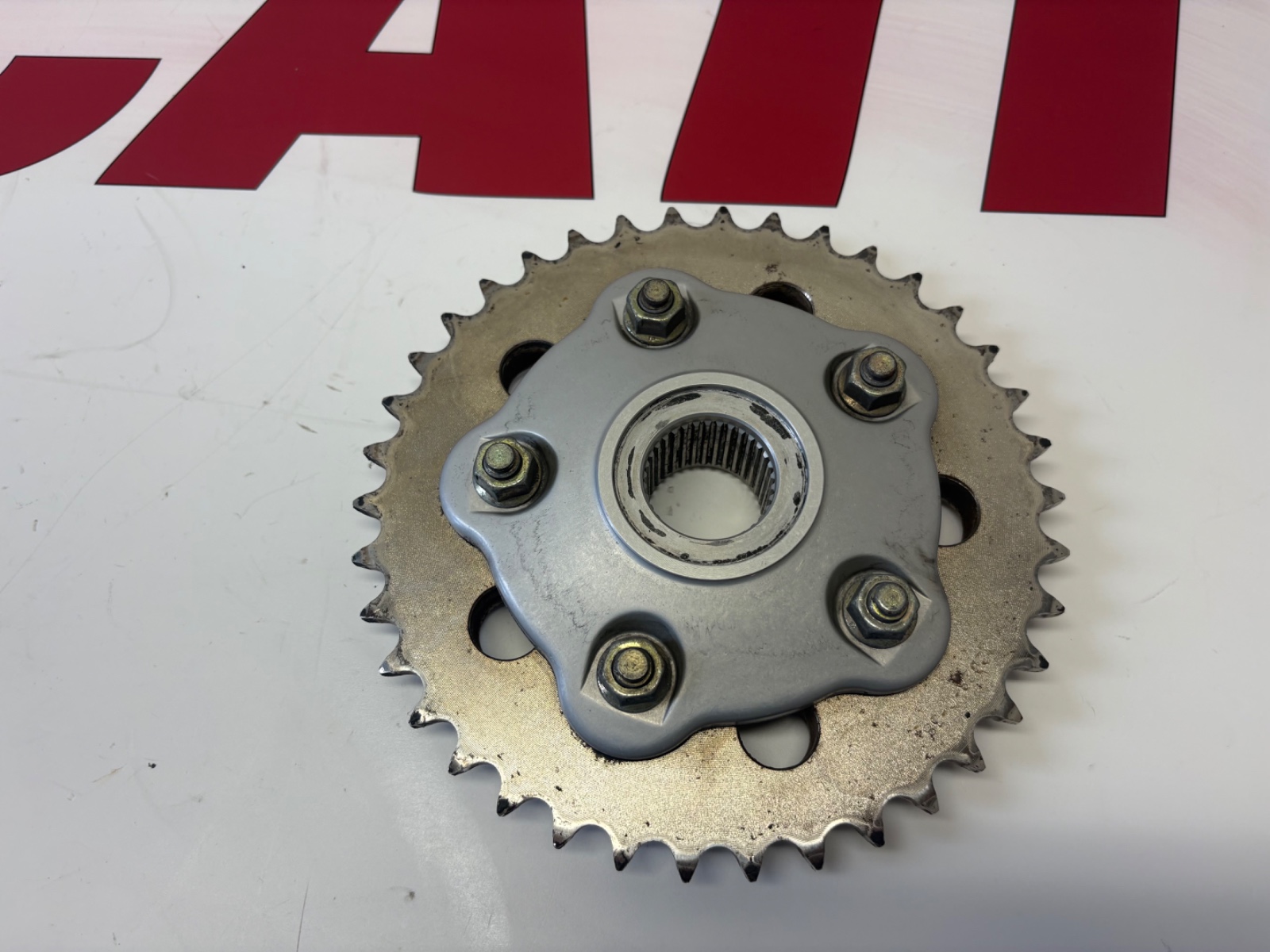 Ducati rear sprocket carrier & shock absorbers cush drives 748 996 998 16016851A