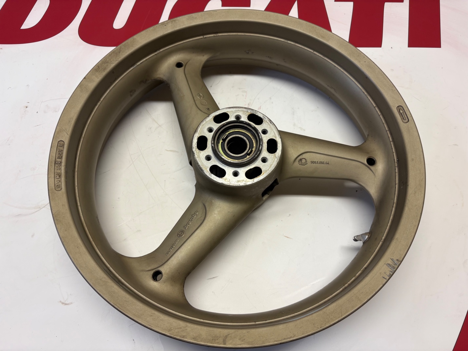 Ducati Brembo 3 spoke front wheel rim Bronze 748 916 996 50120191A
