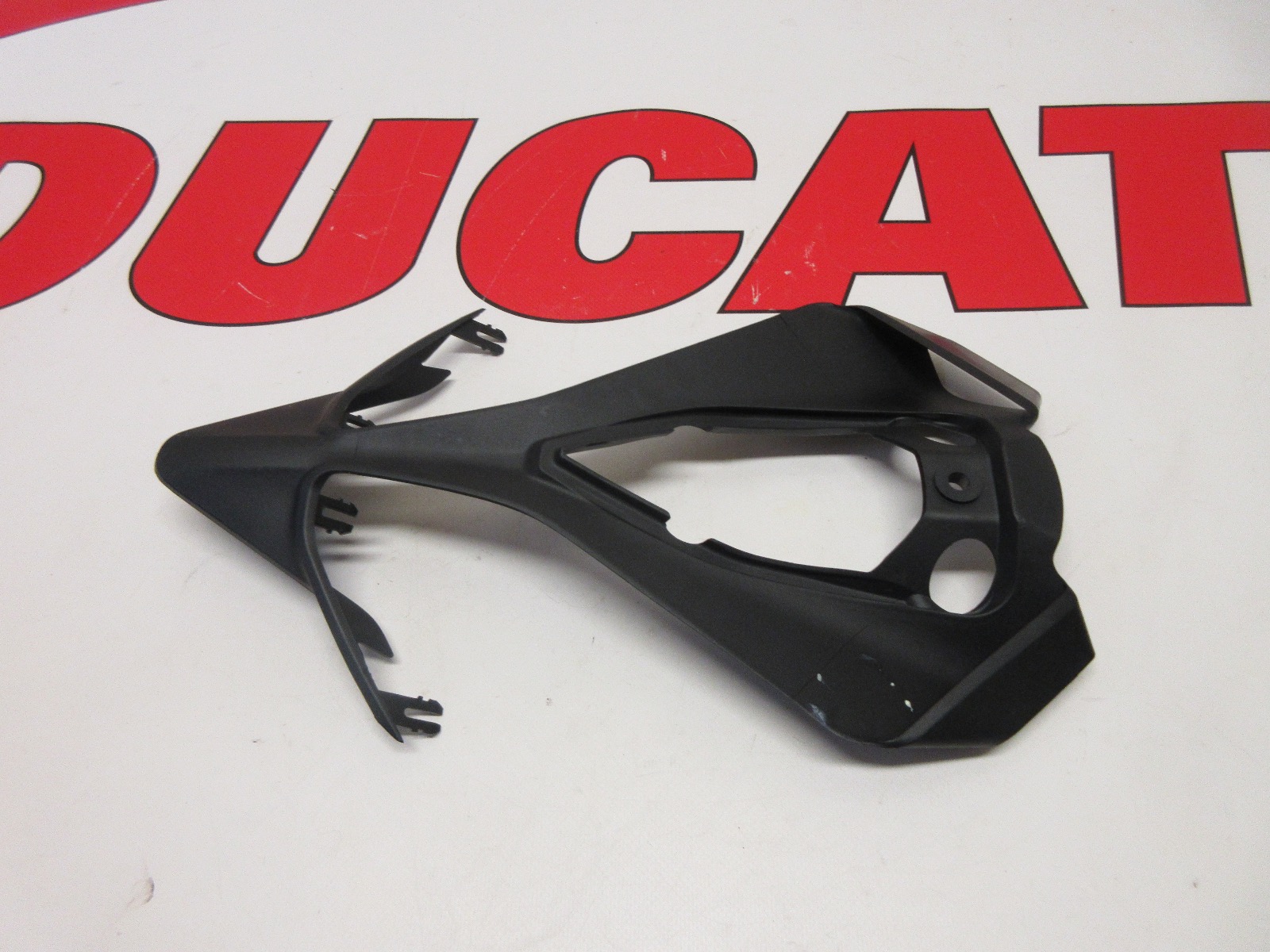 Ducati Panigale 959 1299 1199R '15 rear taillight cover mudguard tray 4601C632A
