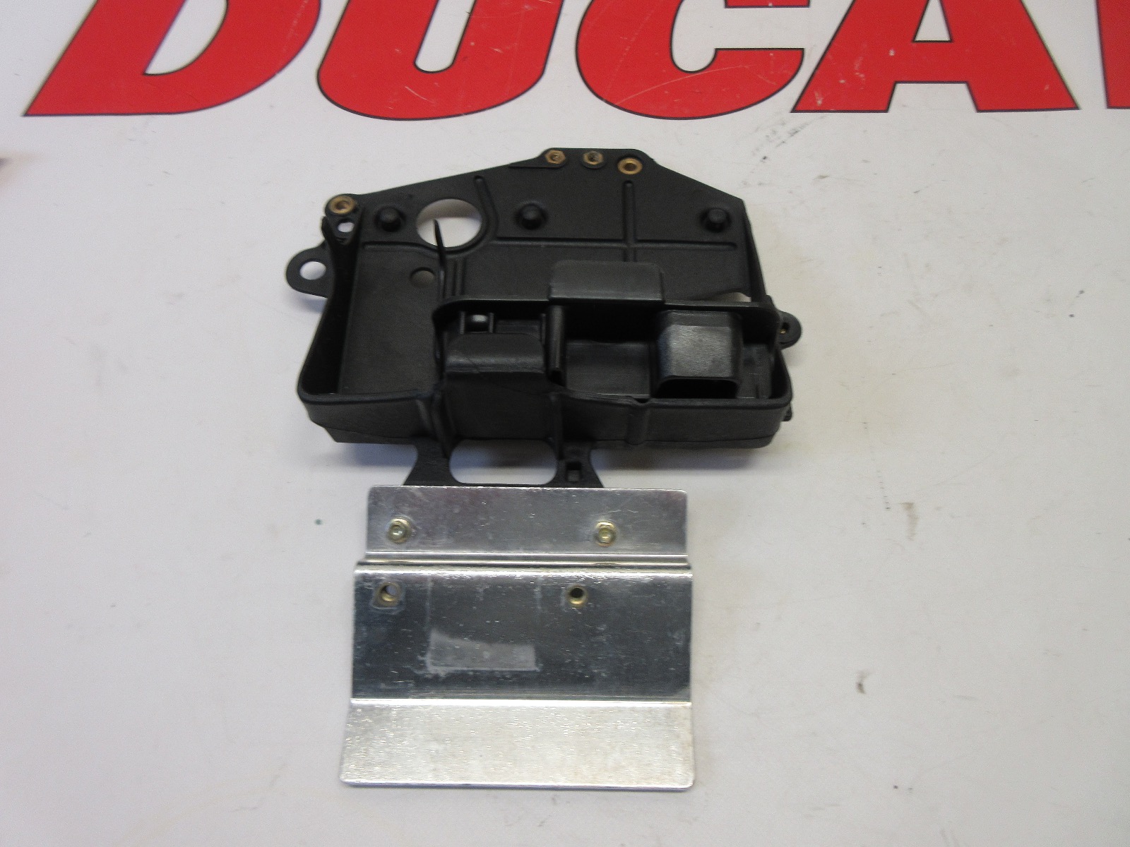 Ducati battery box holder & regulator rectifier bracket 748 916 996 82910953A