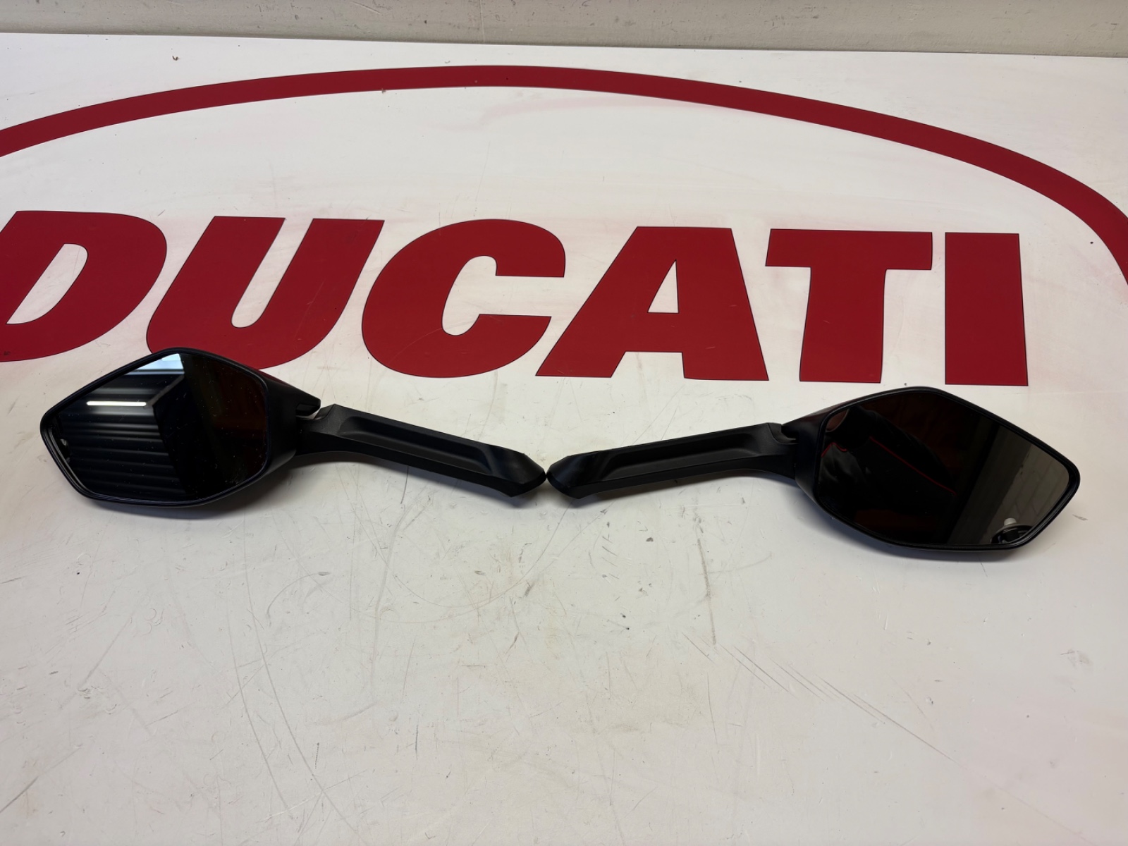 Ducati Left & right mirror Multistrada 1200 S 52310462B 52310472B black stay
