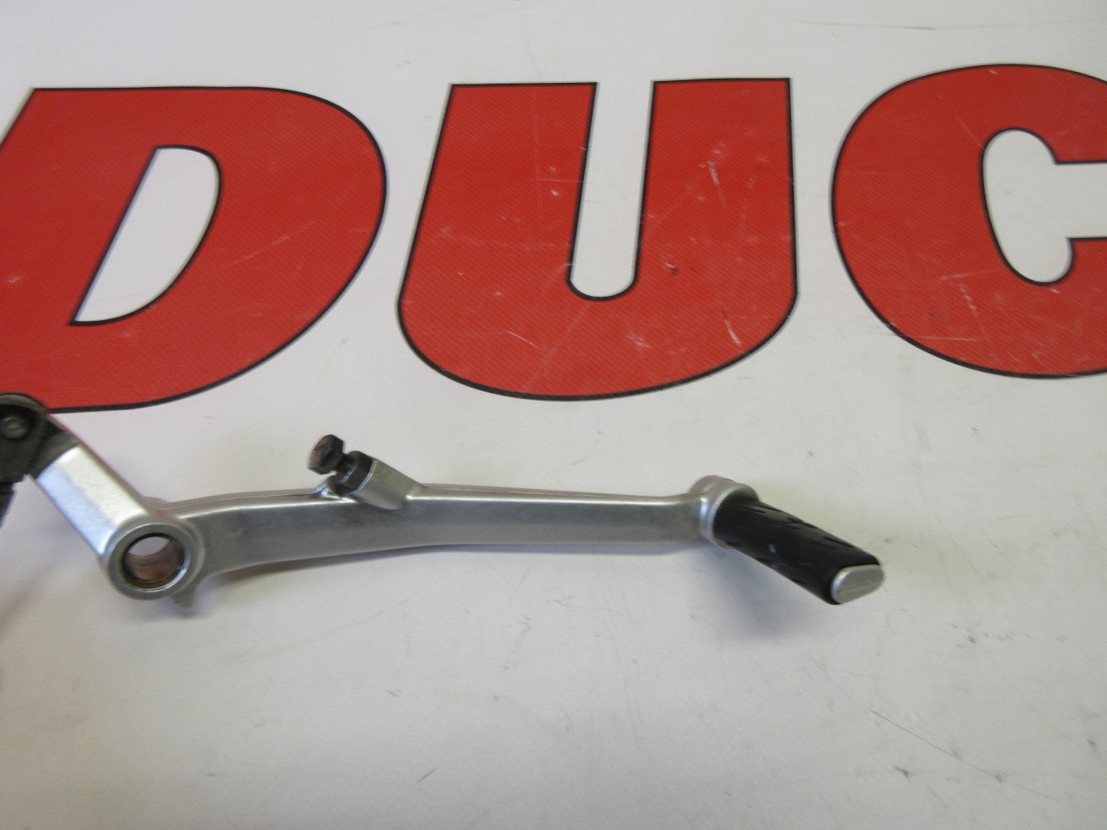 Ducati rear brake pedal lever & rubber Diavel 2011 2014 45720511B
