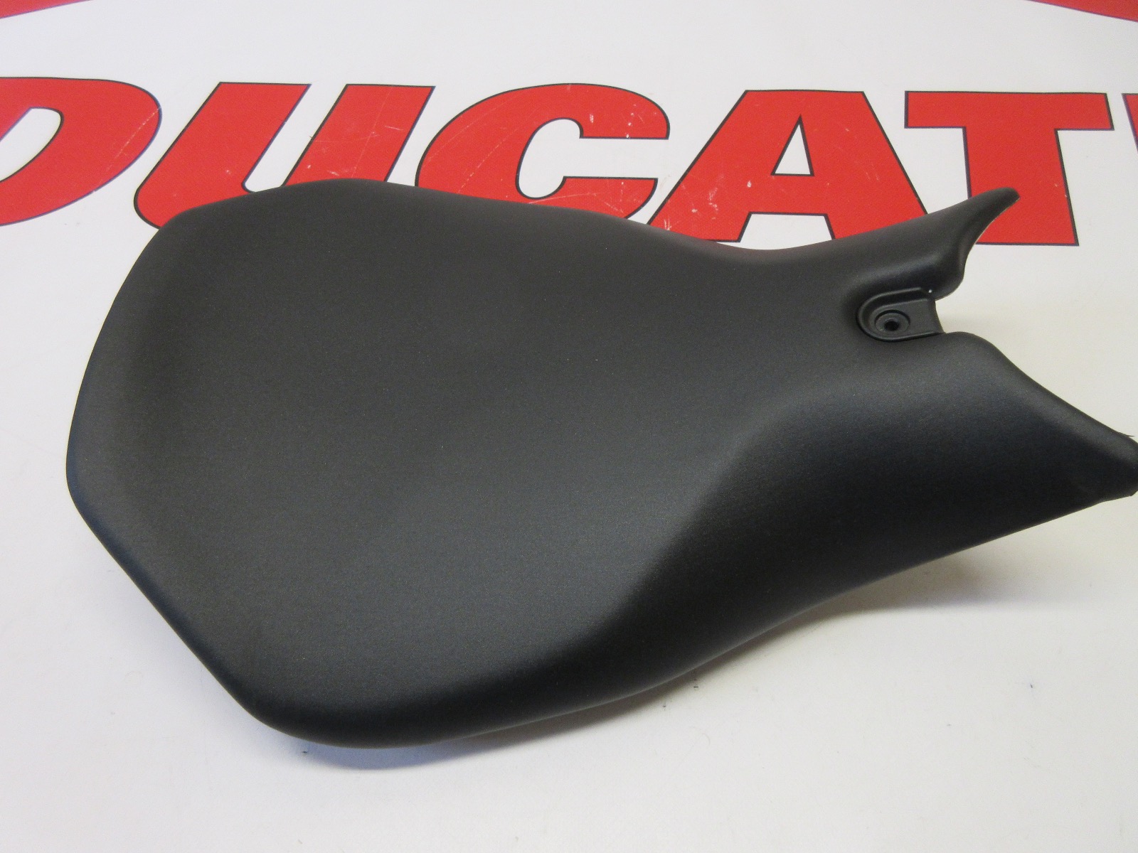 Ducati Panigale 899 1199 1299 959 59521081B riders driver seat