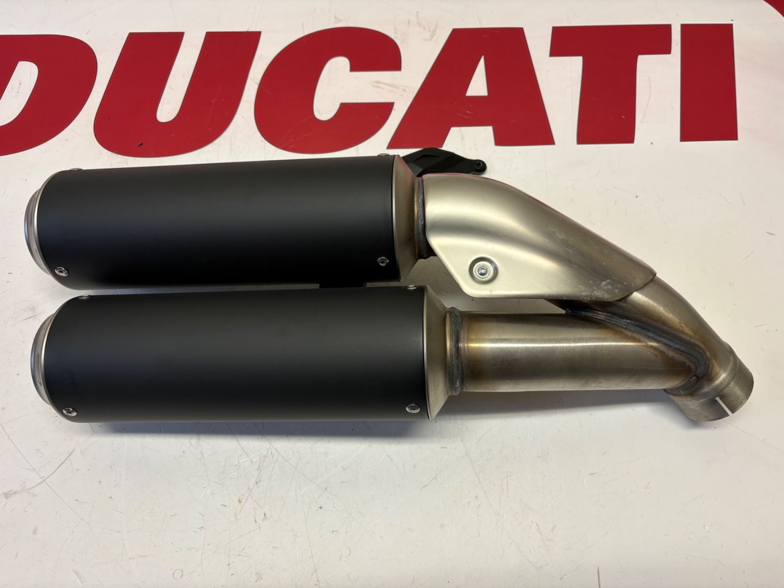 Ducati Panigale 959 original end silencer exhaust 573P3861C