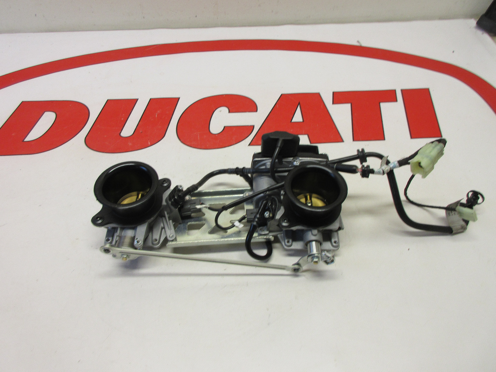 Ducati throttle body injection unit Hyper Monster DesertX Supersport 28240932A